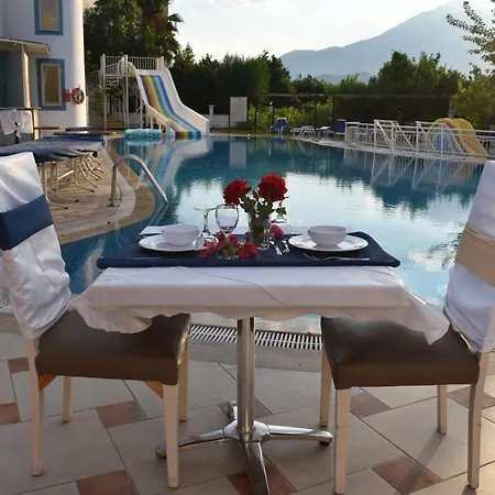 Hotel Ares Blue Kiris