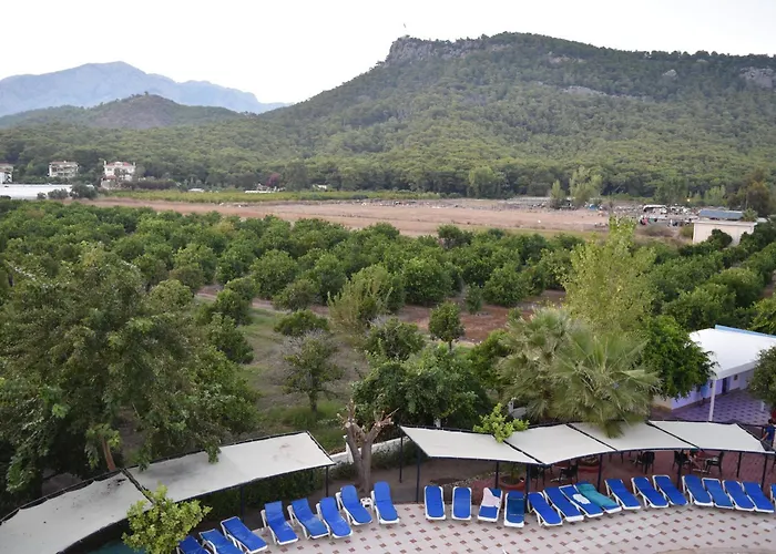 Ares Blue Hotel Kiris
