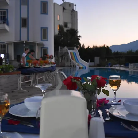 Hotell Ares Blue Kiris